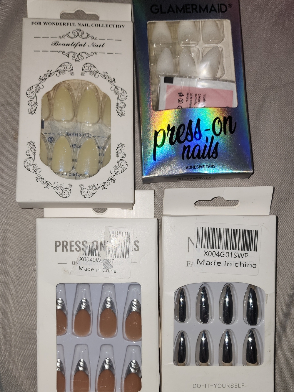 4 bulk Press-On Nails - Assorted Colors